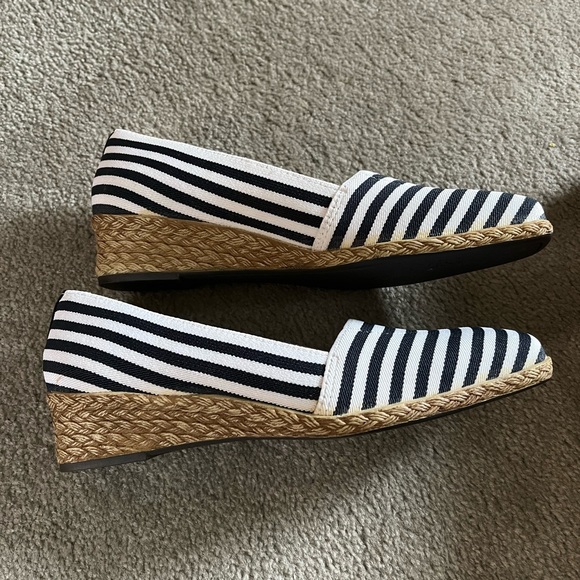 New never worn Life Stride W8 shoes - Picture 1 of 4